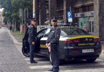 Catania, sequestrati oltre 1.300 articoli contraffatti