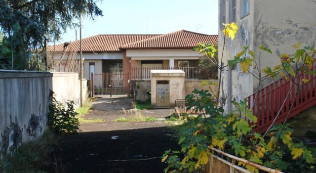 Giarre, ex asilo comunale all’abbandono