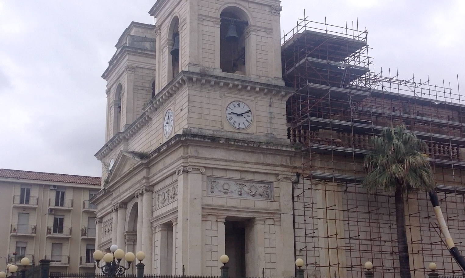 Duomo di Giarre, mettiamoci una croce sopra VIDEO