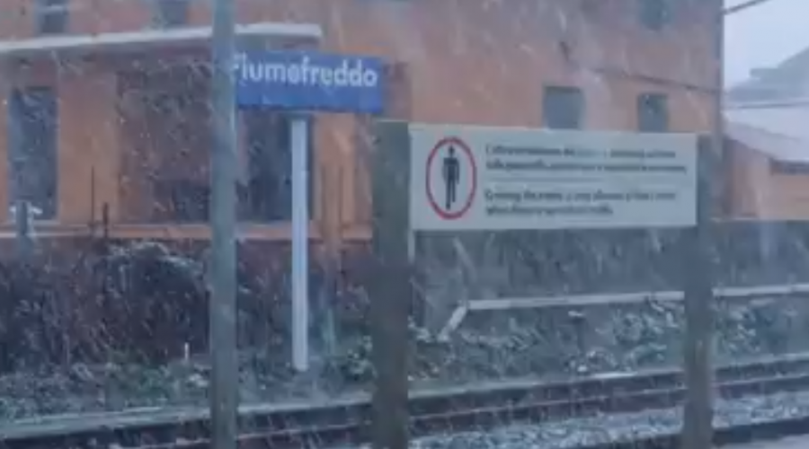 E con la neve il trasporto ferroviario collassa