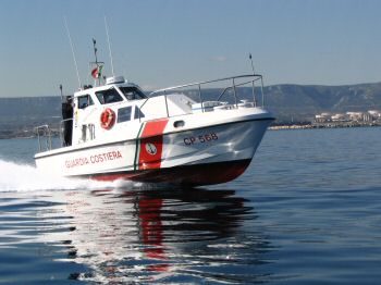 Catania, migranti: nave “Gregoretti” della Guardia costiera in attesa di disposizioni dal Viminale