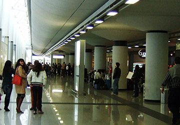 Catania, fermato all'aeroporto cittadino romeno destinatario di un ordine di carcerazione