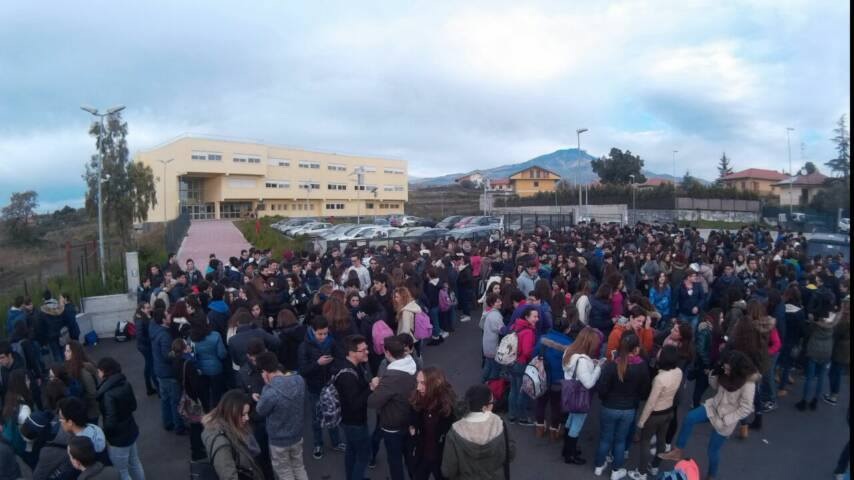 Mascalucia, al Liceo Concetto Marchesi impianto riscaldamento ancora in tilt