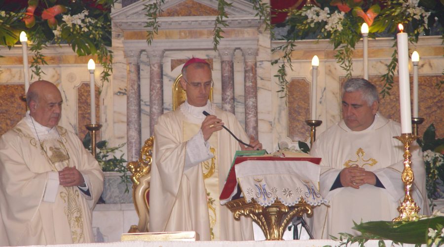 Mascali festeggia don Rosario Di Bella