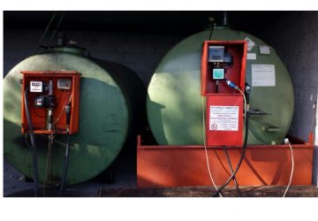 Aci S. Antonio, 3 arresti