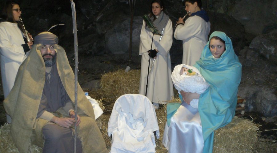 A San Pietro Clarenza due presepi “unici”