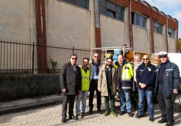 Riposto, al via la rimozione della cenere sulle coperture degli edifici