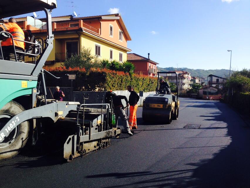 Linguaglossa, rifacimento manto stradale di via Matteotti