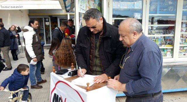 Banchetti “no euro” a Giardini Naxos