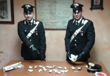 Maletto, spacciava marijuana direttamente da casa. Arrestato