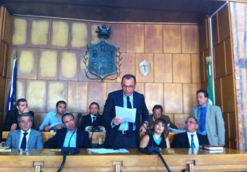 Anticipazioni per oltre 23 milioni, l'ex sindaco Bonaccorsi: i colpevoli a Giarre hanno un nome e cognome