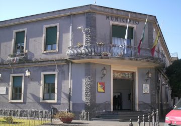 Valverde, Consiglio comunale movimentato