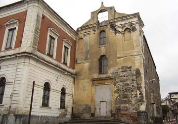Giarre, la nuova sfida dell&rsquo;arciprete Nino Russo: riaprire la chiesa del Convento