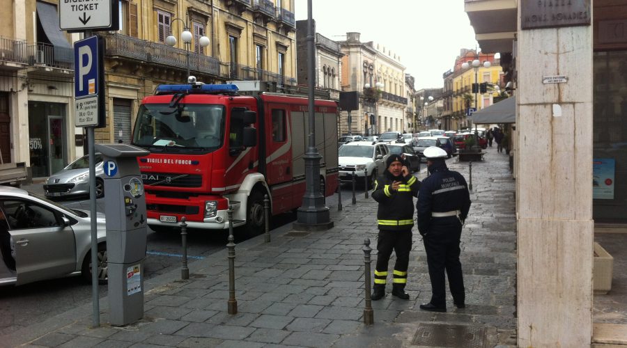 Il Duomo di Giarre “perde” pezzi