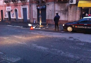 Giarre, pauroso incidente in via Callipoli