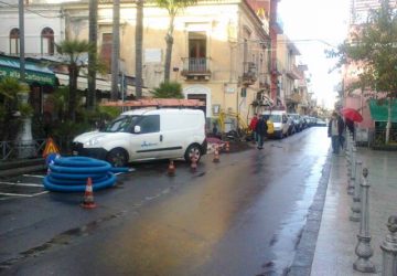 Aci Trezza, via Provinciale: riattivate le linee elettriche e telefoniche