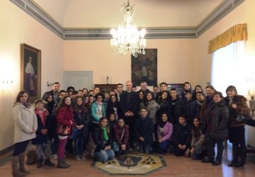 Studenti di Sant’Alfio incontrano il vescovo di Acireale