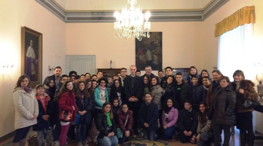 Studenti di Sant’Alfio incontrano il vescovo di Acireale
