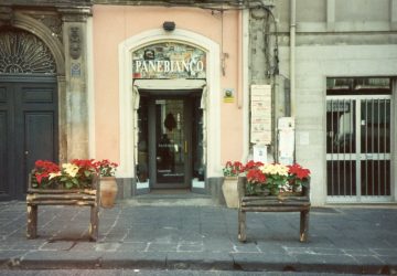 Orazio Panebianco e la sua edicola. Ricordi piacevoli della Giarre di ieri