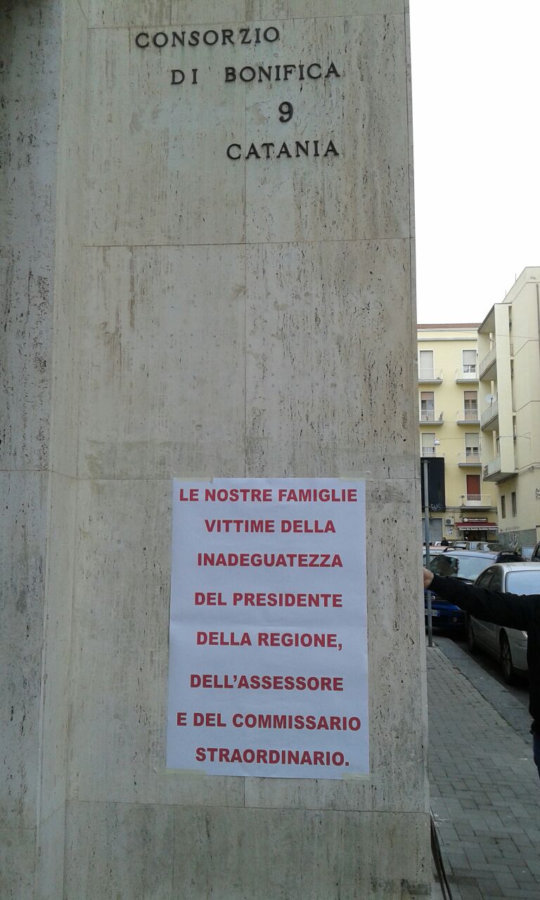 Consorzio Bonifica Catania, prosegue la protesta in un clima di tensione