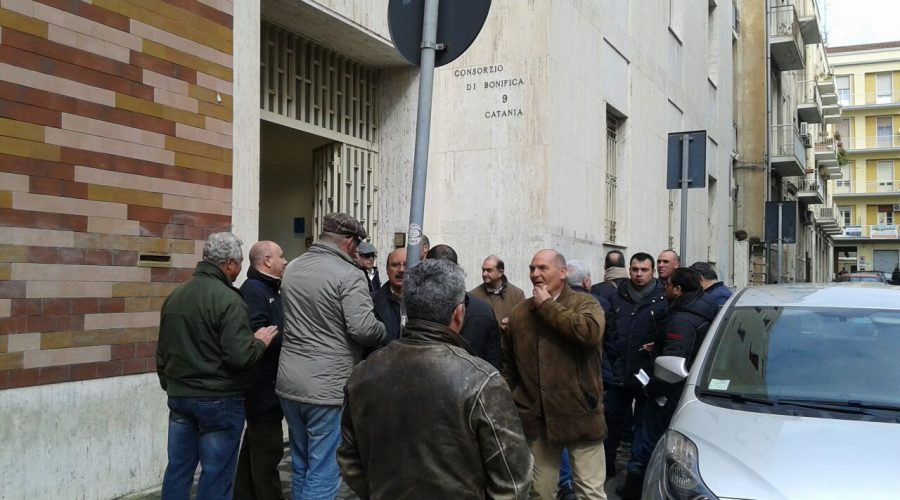Catania, occupata la sede del Consorzio di bonifica 9