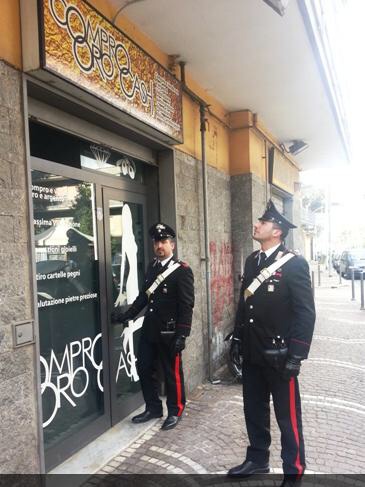 Linguaglossa, coppia prende di mira un disabile truffandogli soldi e oro: Denunciati