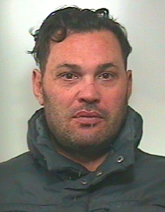 Acireale, ai domiciliari poich&eacute; non rispetta l&rsquo;obbligo di dimora