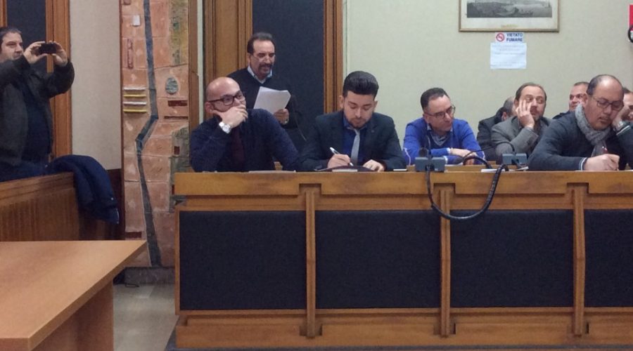 Politica Giarre, Camarda prende le distanze dalla maggioranza