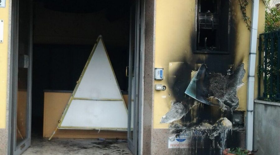 Mascali, attentato incendiario a candidato sindaco