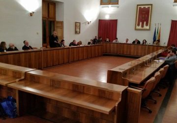 Randazzo: Consiglio comunale, la bagarre continua