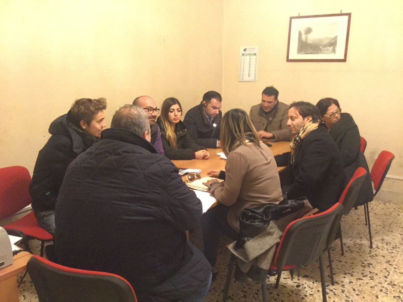 Buco al Comune, segretario Manno incompatibile