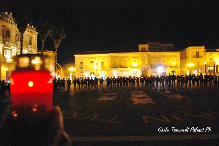Giarre, “flash mob” dei docenti contro la riforma Renzi