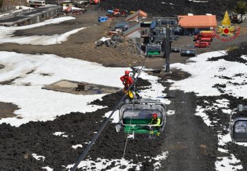 Sul versante Nord dell&rsquo;Etna spettacolare esercitazione del Saf