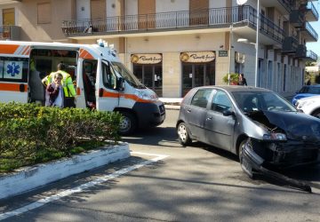 Giarre, incidente in corso Europa: due feriti