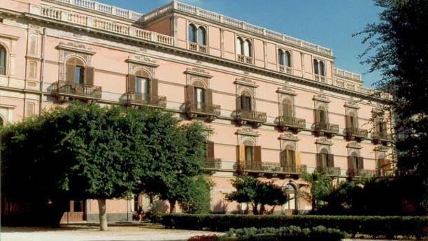 Catania, Istituto musicale “V. Bellini”. Drammatico annuncio dei custodi: “Pronti a gesti estremi”