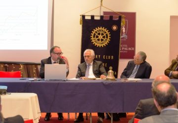 Riposto, l&rsquo;economia attuale nelle riflessioni del Rotary