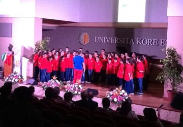 Santa Venerina, Pueri: &ldquo;un&rsquo;orchestra di voci umane&rdquo;