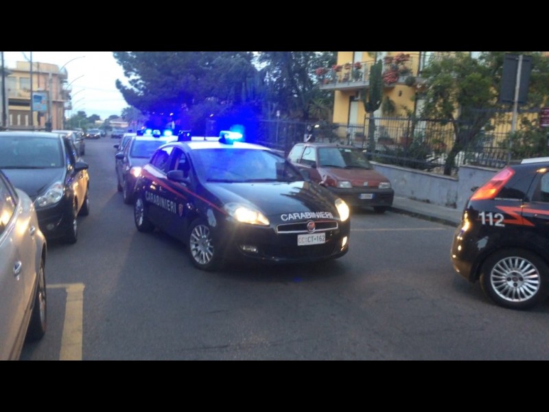 Giarre, controlli serrati dei carabinieri: un arresto e due denunce