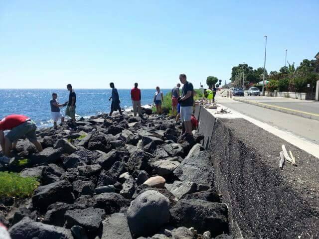 Riposto: per amore del territorio, i volontari in campo