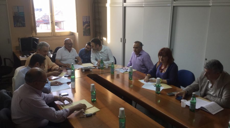 Riposto, firmata convenzione bus Land Tour