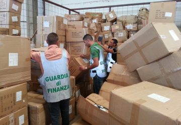 Catania: tenta di corrompere finanzieri. Arrestata commerciante