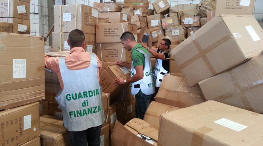 Catania: tenta di corrompere finanzieri. Arrestata commerciante