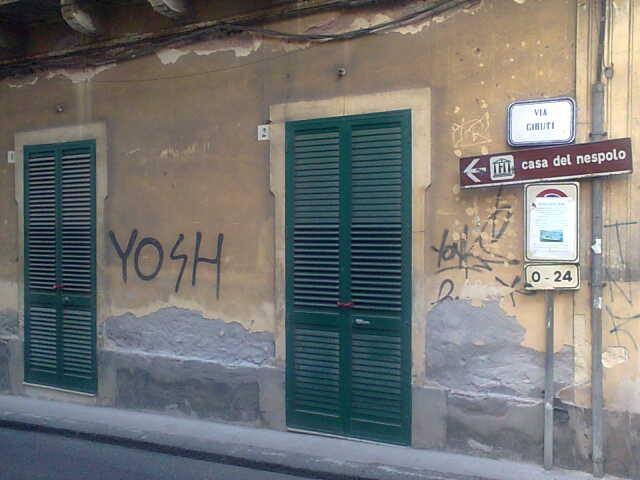 Aci Castello: continui furti e atti vandalici