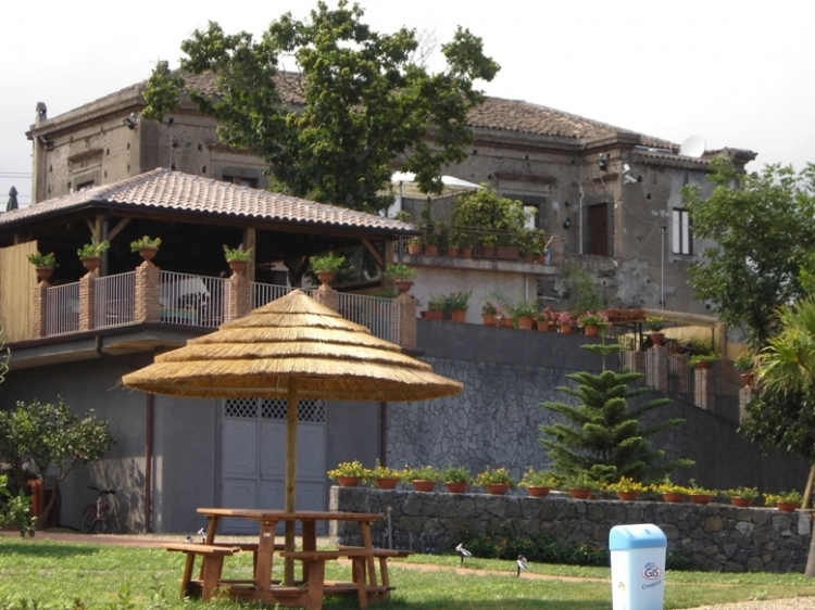 Riposto, agriturismo era casa di appuntamento