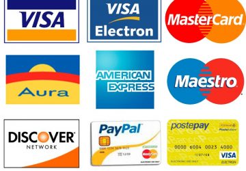 Fotografa le carte di credito dei clienti e le usa on line: denunciato