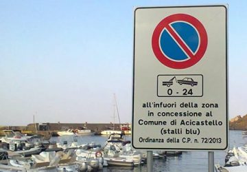 Aci Trezza: &ldquo;ghigliottina&rdquo; per chi posteggia fuori dalle strisce blu