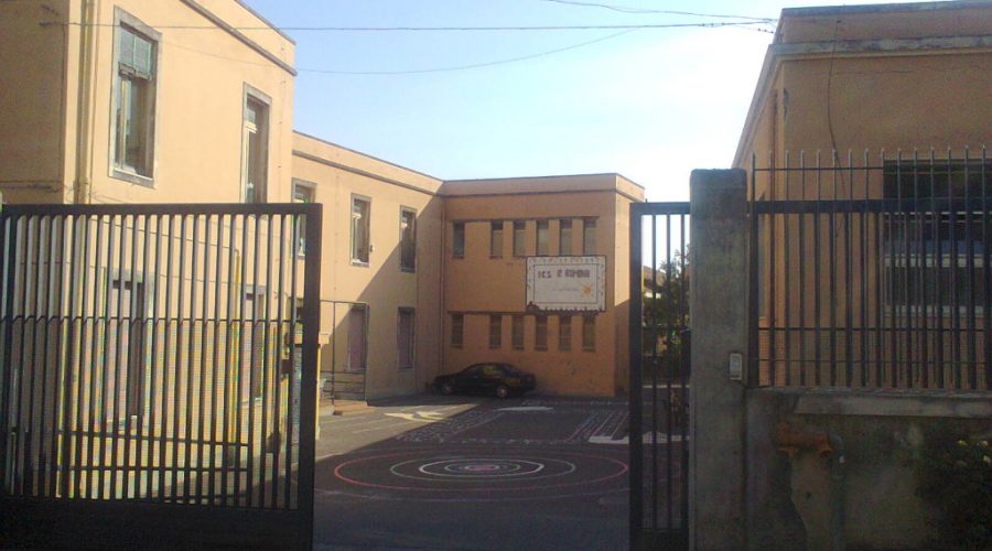 Aci Trezza, Plesso scuola elementare: per chi suona la campana?