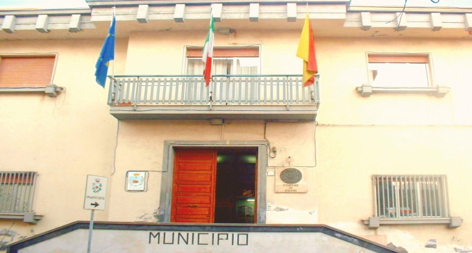 “Caro bollette” a Gaggi: la parola ai cittadini