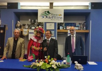 Riposto: Caterina Bellandi ospite del Rotary al Porto dell&rsquo;Etna