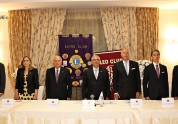 Premio Lions ad Angelo Panebianco. Alfredo Foti nuovo presidente